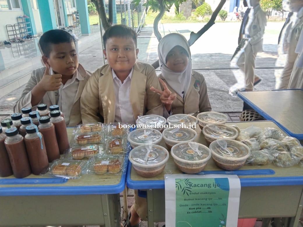 Siswa Kelas 4 SD Bosowa Al-Azhar  Cilegon Gelar Market Day