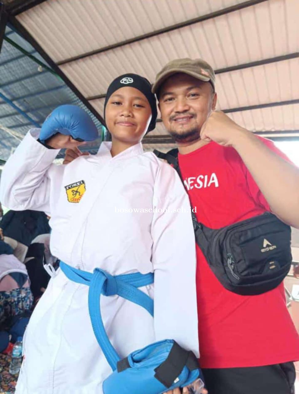 Siswa SMP Bosowa Al-Azhar Sabet Medali Perak di Kejuaraan Festival Kumite SMP 45kg Putri