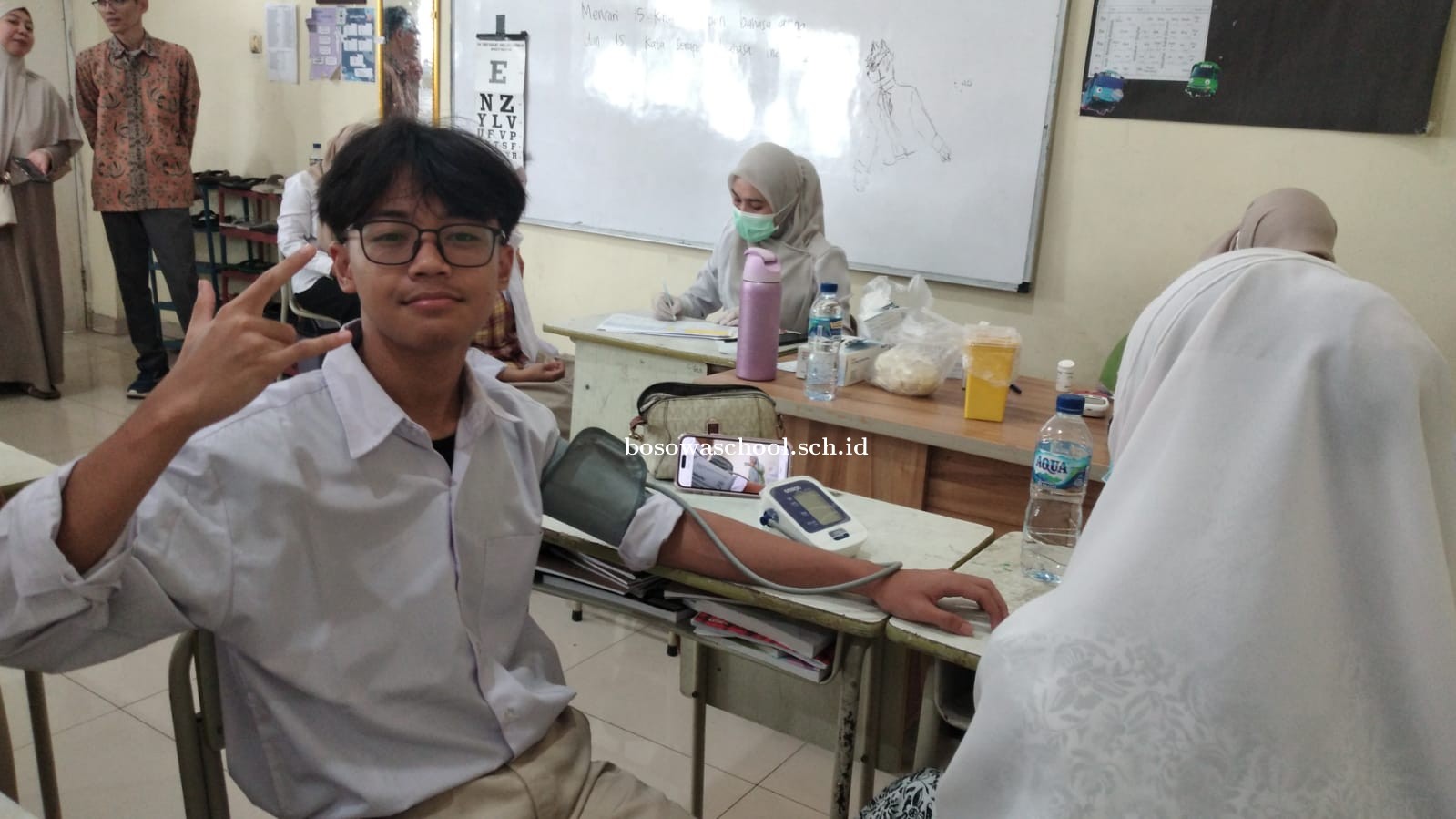 Cegah Penyakit Sejak Dini! Ratusan Siswa/i Bosowa Al Azhar Jalani Pemeriksaan Kesehatan Secara Lengk